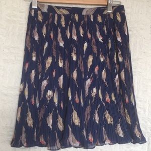 Tulip B Cute Bird Pleated Skirt